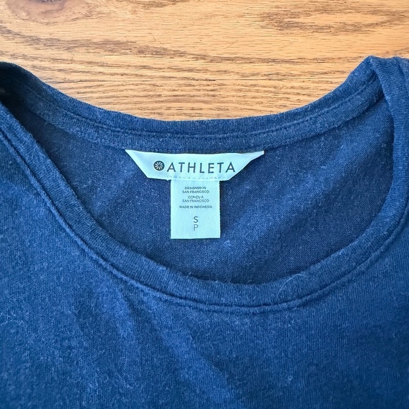 NWOT Athleta Getaway Linen Blend Muscle Tank in Eclipse (blue) (Size S) - Picture 4 of 8